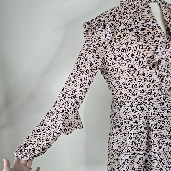 Donna Morgan Silk Leopard Print Keyhole Neck Dress Size 6 Tiered Ruffles - Picture 4 of 13